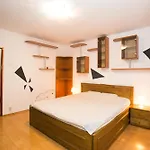 Apartment 30