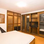 Апартаменти 30