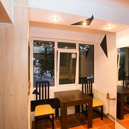 Residence 30 - Cool Apartments With Garden View, No Air Conditioning Needed *