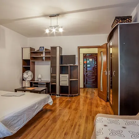 30 Bucharest